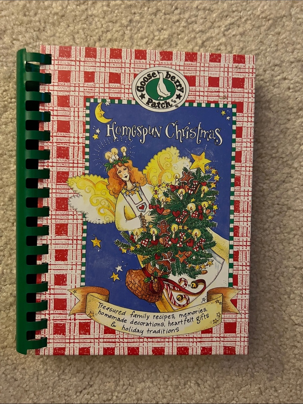 Gooseberry Patch Homespun Christmas Coookbook